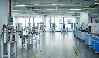 测试设备-开平瑞信家具配件有限公司-测试室